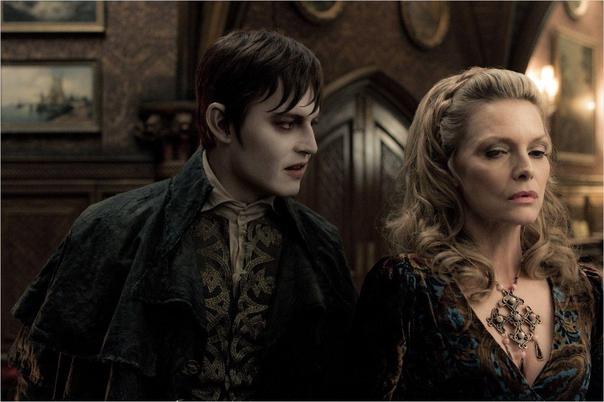 [Avis] Dark Shadows: Tim Burton offre un rôle de vampire à Johnny Depp