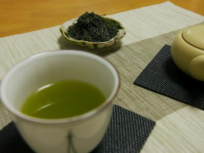 Sencha cueillette manuelle de Kirishima, Cultivar Saemidori, 2012