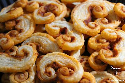 Rosaces Feuilletées au Pesto Rosso