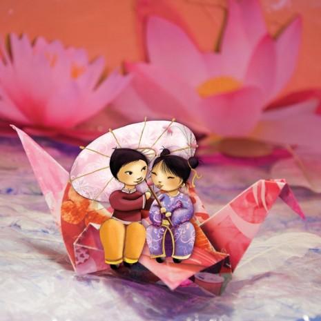 illustration petit couple de chinois assis sur une cocotte en papier