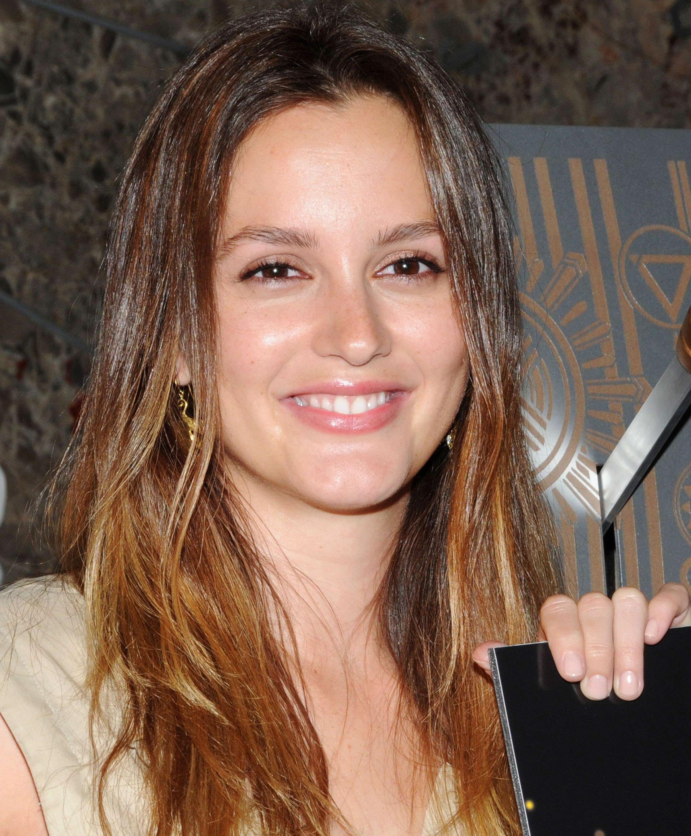 On choisit : les 3 pires looks make-up de Leighton Meester !