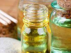 Petit guide d’utilisation huiles essentielles cosmétologie