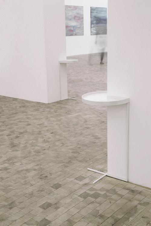 Table d’angle Nook par Lukas Franciszkiewicz