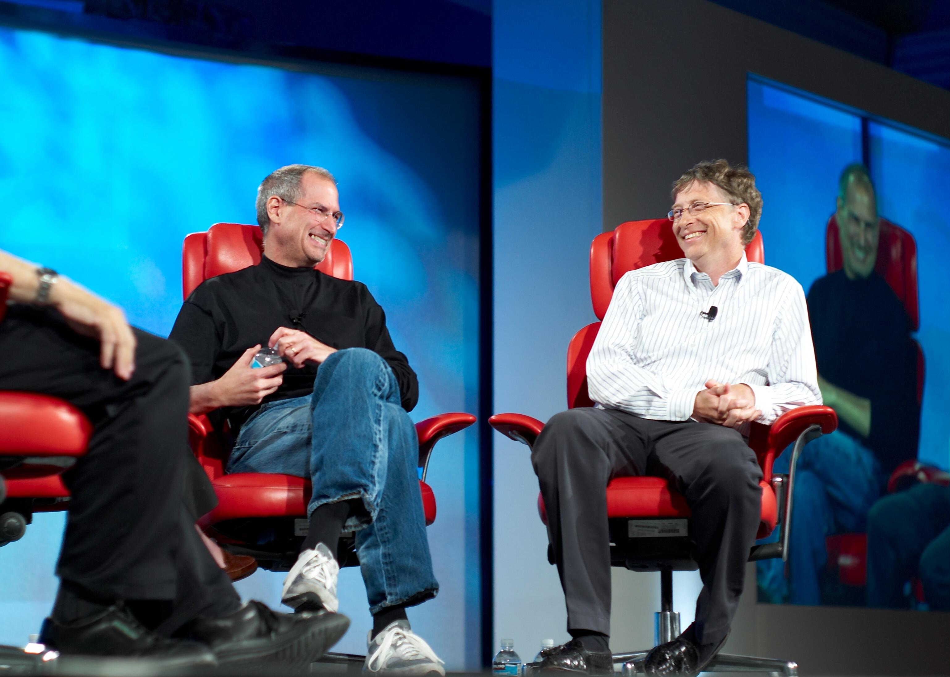 Steve Jobs and Bill Gates 522695099 Steve Ballmer est le pire PDG, selon Forbes