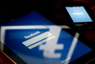 L'entrée en bourse de facebook chahutée à cause des smartphones ?