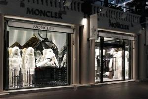 Mode : Moncler s’installe à Cannes