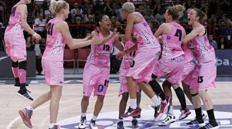 Les basketteuses d'Arras gagnent la Coupe de France !