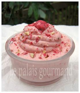 Mousse aux pralines roses