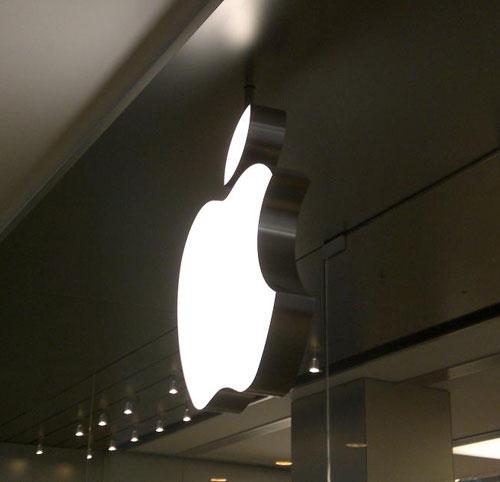 steve <b></div>jobs</b> iphone