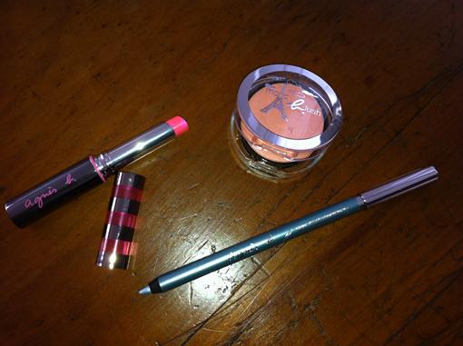 Les pastels ont la côte chez Agnès b : collection Les Aquarelles