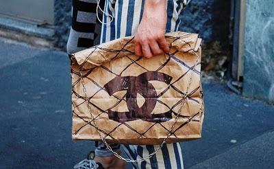 Un sac Chanel en papier