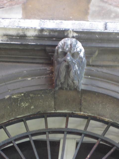 Embarquez avec moi dans la barque bleue !