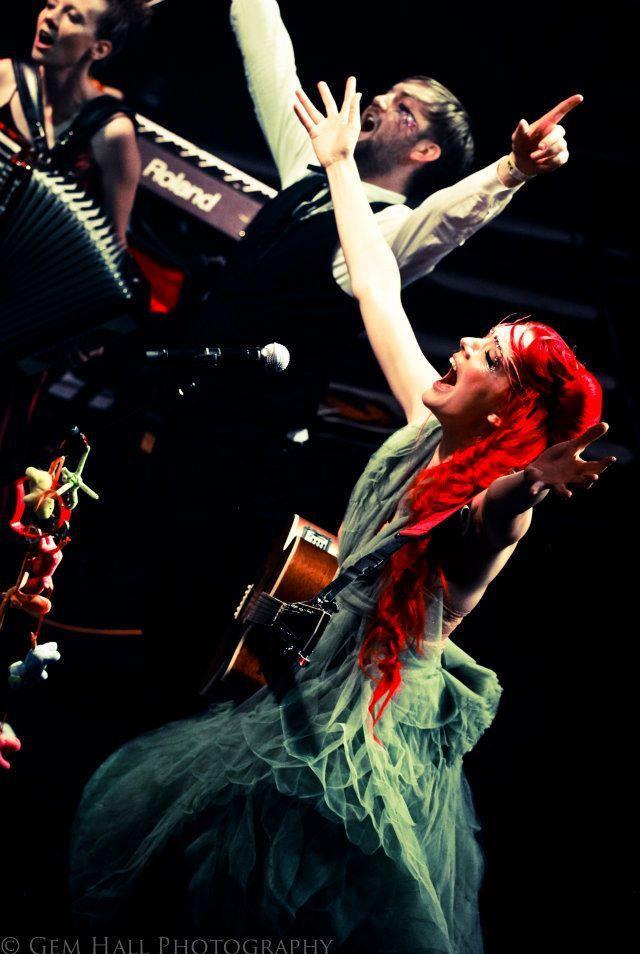 Gabby Young and Other Animals – In Your Head