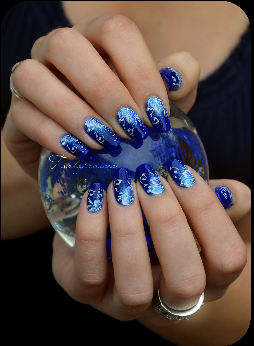 http://tartofraises.nailblogs.net/nailart/feuilleChene/feuillesDeChene-2.png