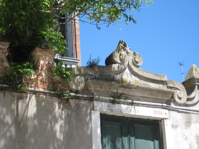 On continue la balade.