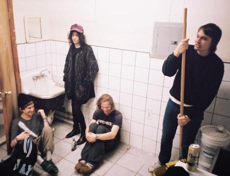 dive-DanielleReuther6web DIIV – How long have you known