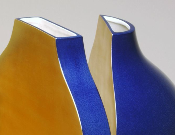 INTERACTIVE TRYPTIQUE VASE ARMAN 2 Interactive triptyque vase de Arman chez Artcurial    Céramique Design & Moderne