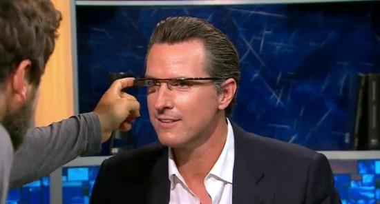 Google Glass Newsom Show 550x296 Google Project Glass : Nouvelle vidéo de démonstration par Sergey Brin