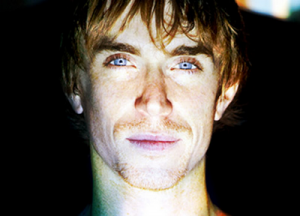 Ben Mazué: entre rap et chanson…