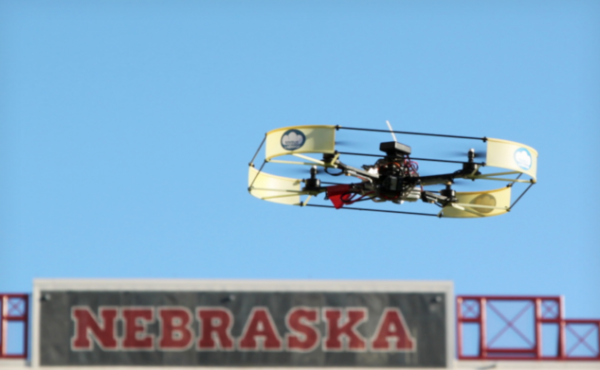 quadricopter 600x370 Des quadricopters pour recharger sans fil des zones difficiles daccès