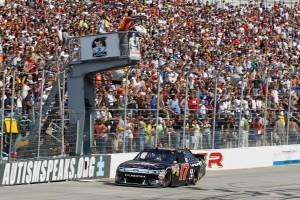 matt kenseth checkered flag 300x200 Nascar: Fedex 400, présentation