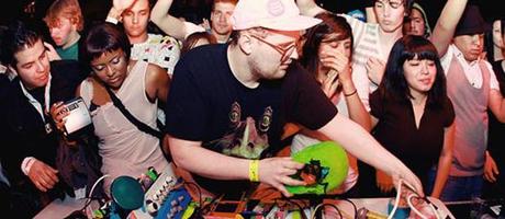 Dan Deacon présente son nouvel album.