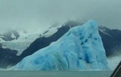 Argentine : Une vidéo impressionnante d’un iceberg du glacier de Upsala en train de basculer