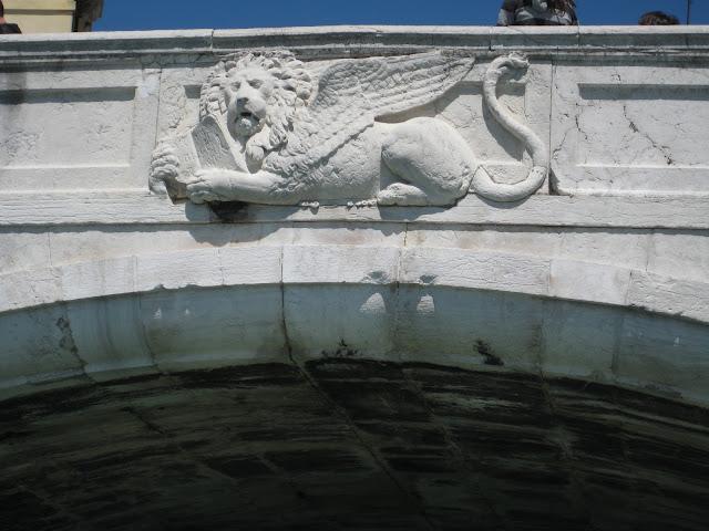 Ponte de l'Arsenal, vu sous un autre angle...