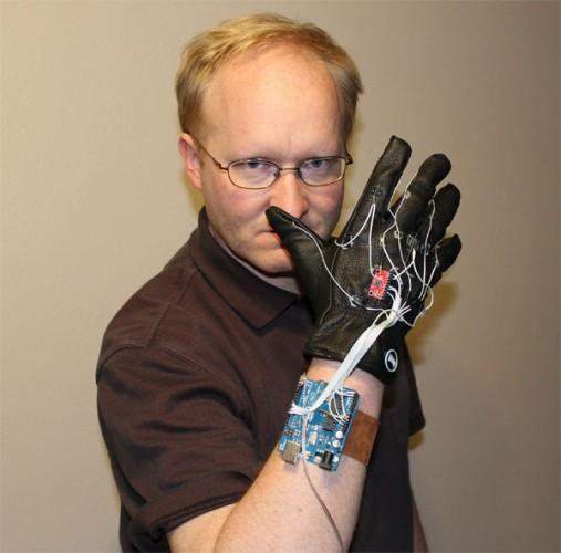 heck glove 507x500 Un Power Glove pour la Xbox 360 