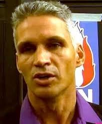 Un Damour Marine balbutie à la télé