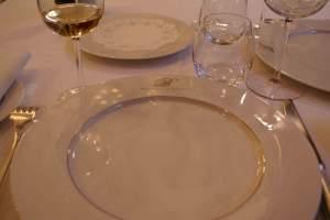 Du bunker à la table dressée, expérience sensible et spongieuse