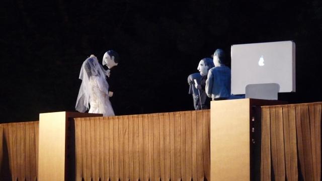 La société revue et corrigée par les marionnettes d’Emilie Valantin