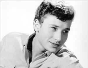 johnny-hallyday-le-nouveau-nom-du-rock-francaisjohnny-