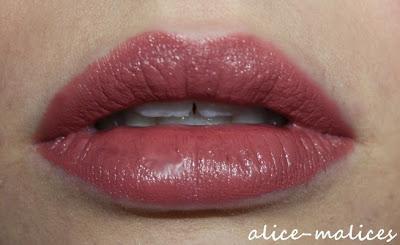 NYX Round Lipstick NYX Round Lipstick