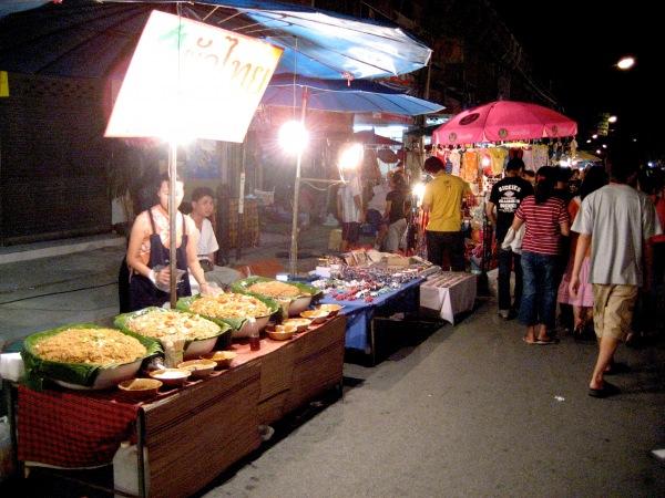 Red curry noddle, sésame, cacahuètes et ballade en Thaïlande