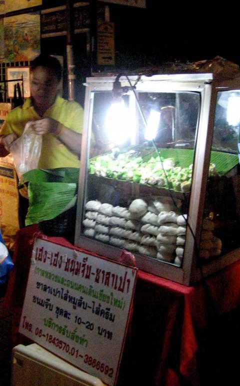 Red curry noddle, sésame, cacahuètes et ballade en Thaïlande