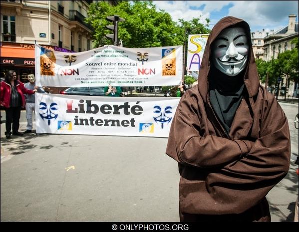 manif-acta-juin-2012-paris-0003