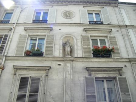 Statues de façades