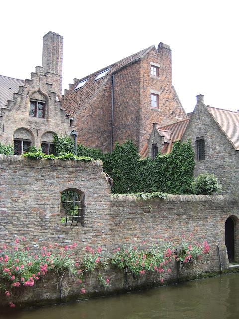 D'autres canaux, un peu plus vers le Nord, autre petit paradis : Bruges