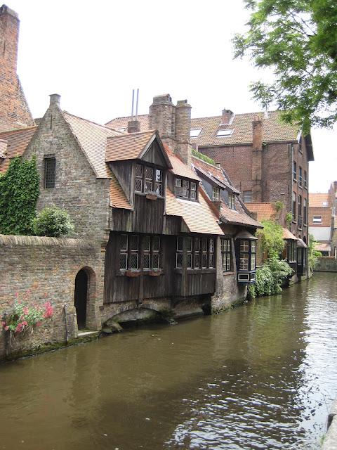 D'autres canaux, un peu plus vers le Nord, autre petit paradis : Bruges