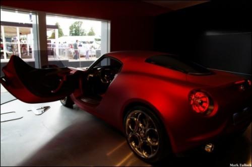 Alfa-Romeo-4c-by-Mark-Tulloch-560x372.jpg