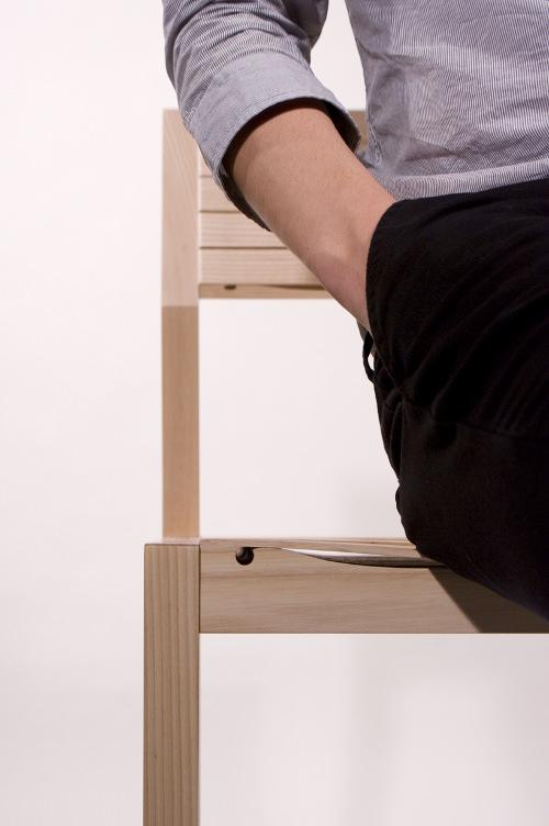 Sourire de chaise par Satoshi Ohtaki