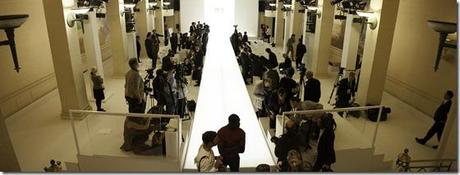 Je ne sais pas où elle est exactement. Mais elle est là, quelque part. la piscine... Je ne sais pas où elle est exactement. Mais elle est là, quelque part. la piscine...