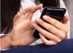 SEXTING: La pratique qui déshabille 40% des adolescents  – Archives of Sexual Behavior
