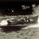 Coup d’E-projecteur sur l’hydroplane « Arno XI » Ferrari