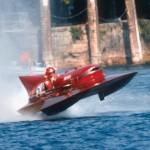 Coup d’E-projecteur sur l’hydroplane « Arno XI » Ferrari