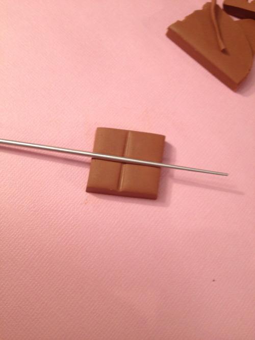 Bijoux fimo : Carrés de chocolat