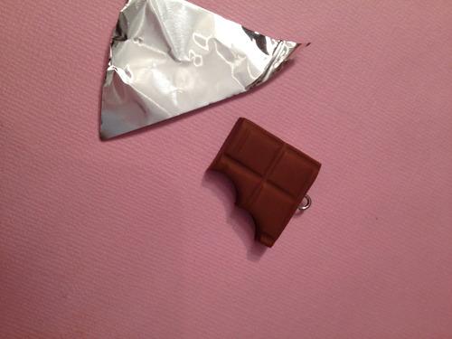Bijoux fimo : Carrés de chocolat