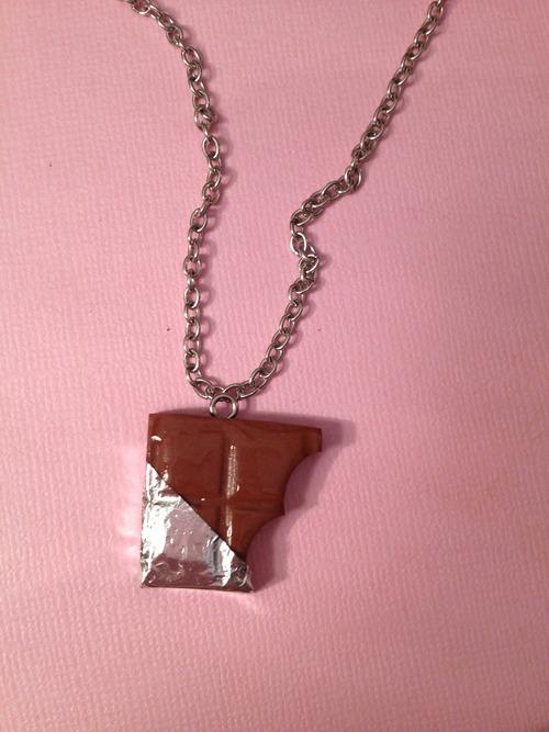 Bijoux fimo : Carrés de chocolat