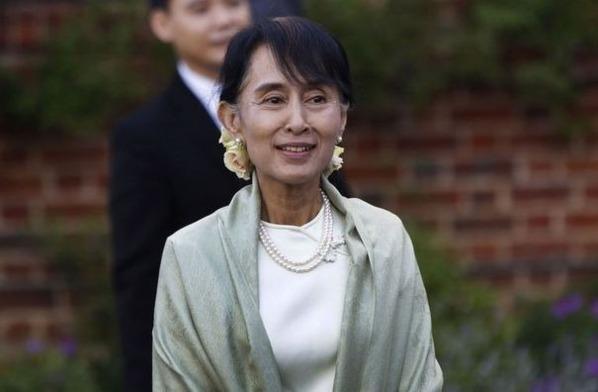 DERNIERE MINUTE: Aung San Suu Kyi reçue à l'Elysée mardi par le Président de la République
